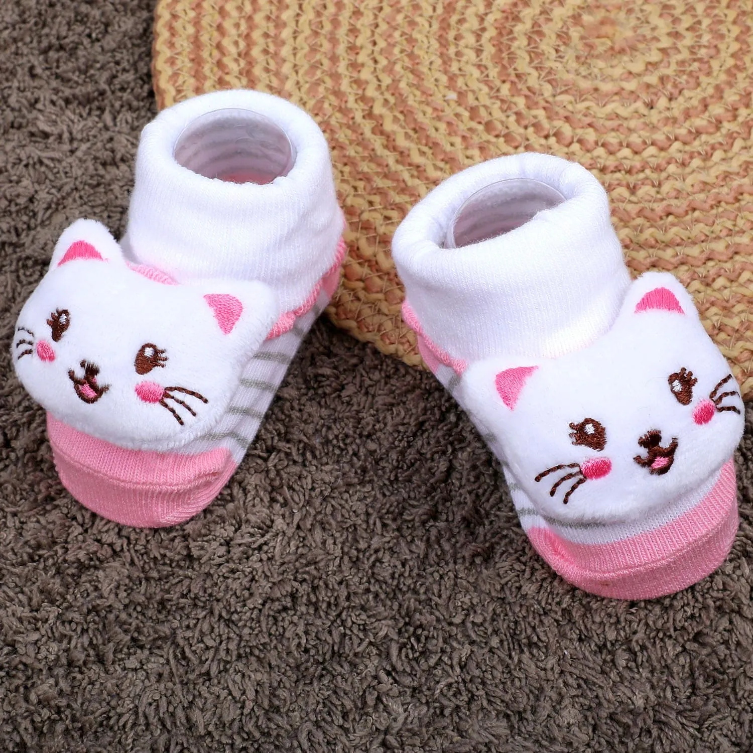 Baby Moo Blushing Kitty Cotton Anti-Skid 3D Socks - White