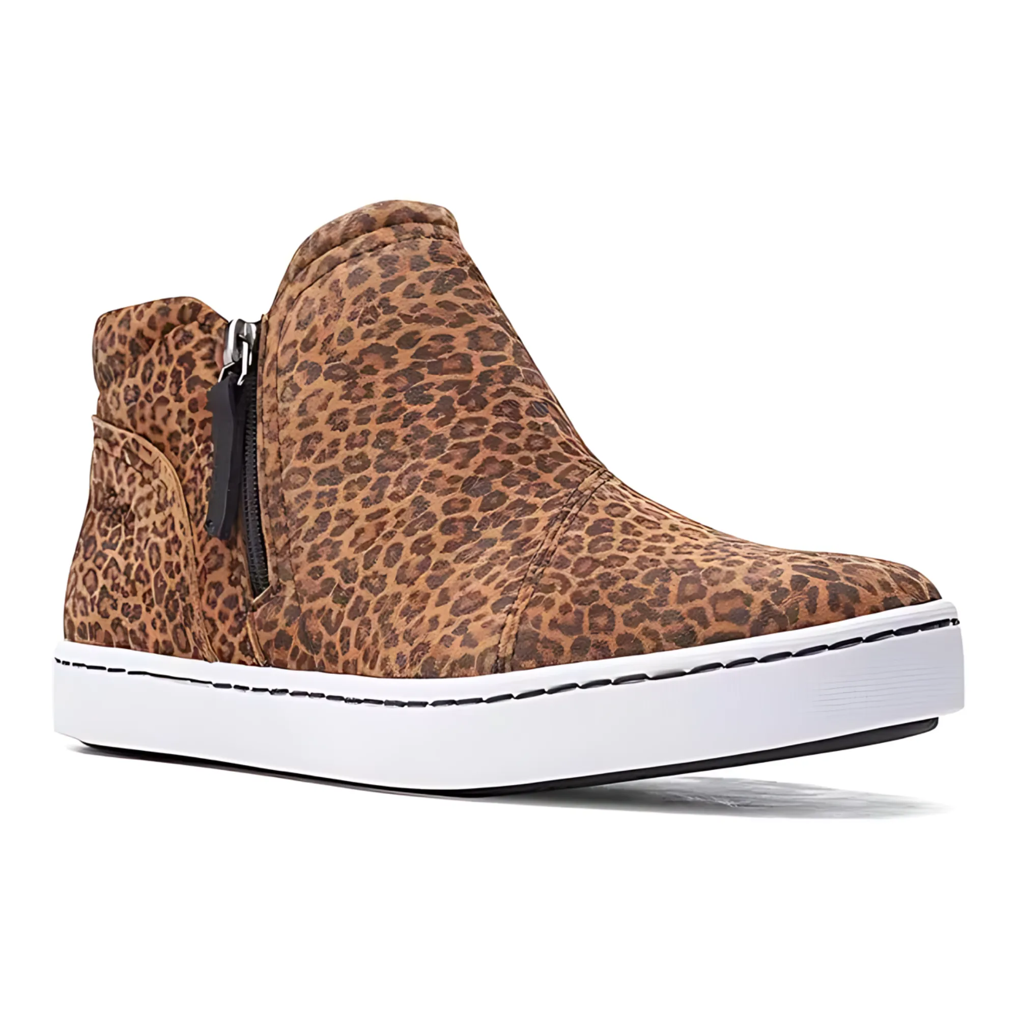 Clarks Parley Adwin Women's Fashion Sneakers Leopard