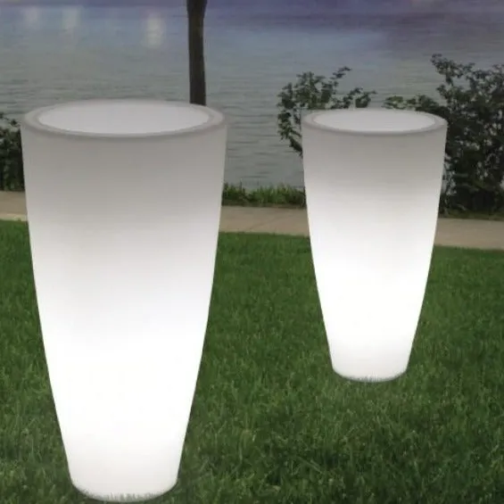 Outdoor LED Light up Curved Garden Planters